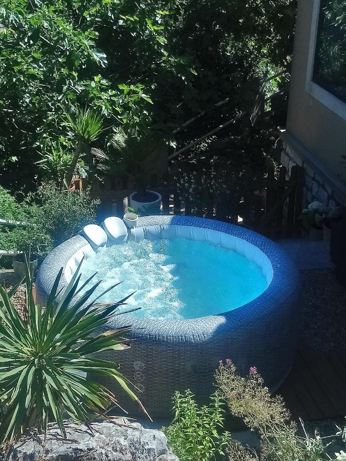 Maison De Charme Avec Piscine Et Jacuzzi Dans Cadre Exceptionnel Proche Marseille Ле-Пенн-Мірабо Екстер'єр фото